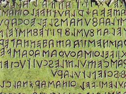 Risultati immagini per scrittura etrusca
